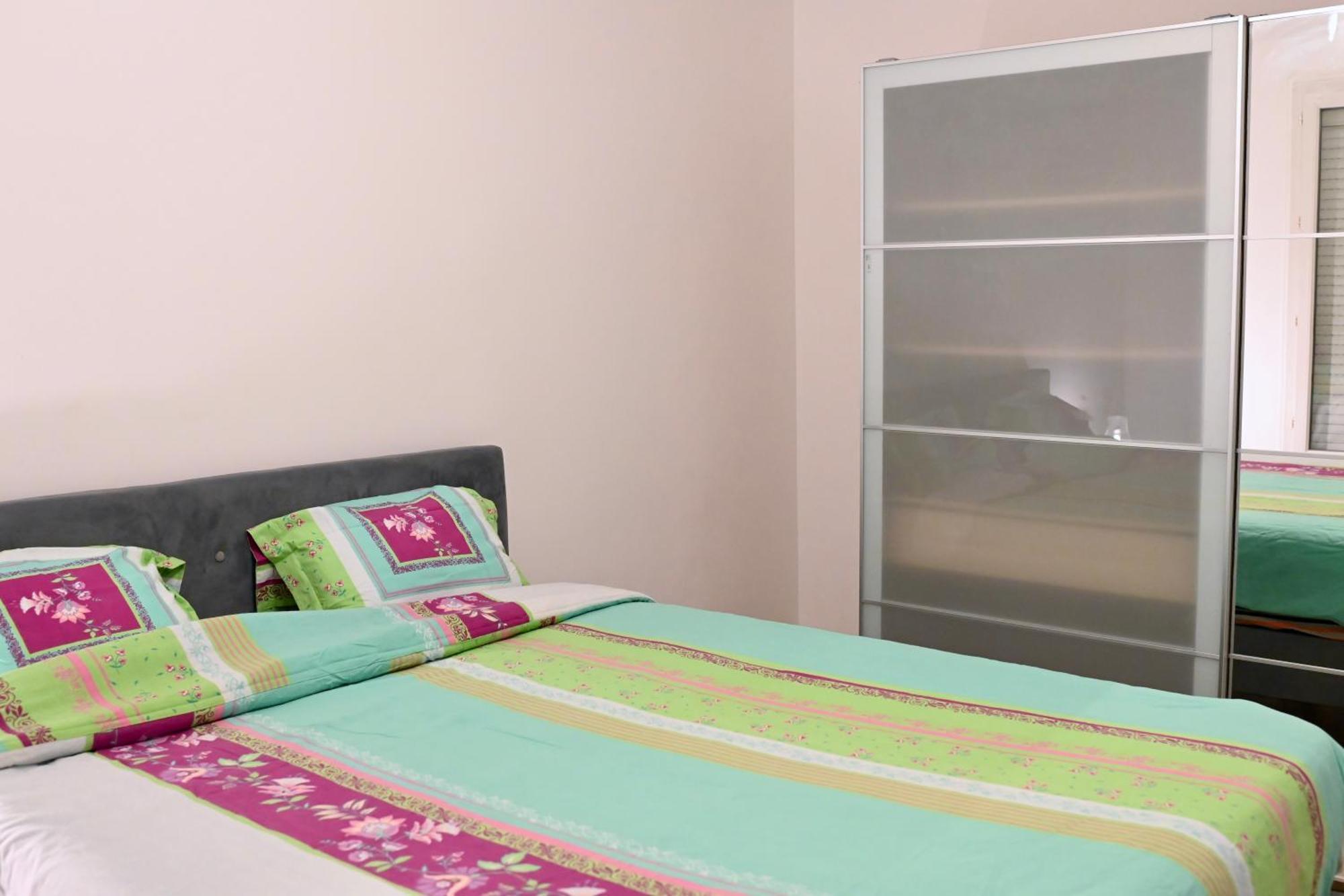 Апартаменты Cosy Colour Place Вилье-сюр-Марн Экстерьер фото