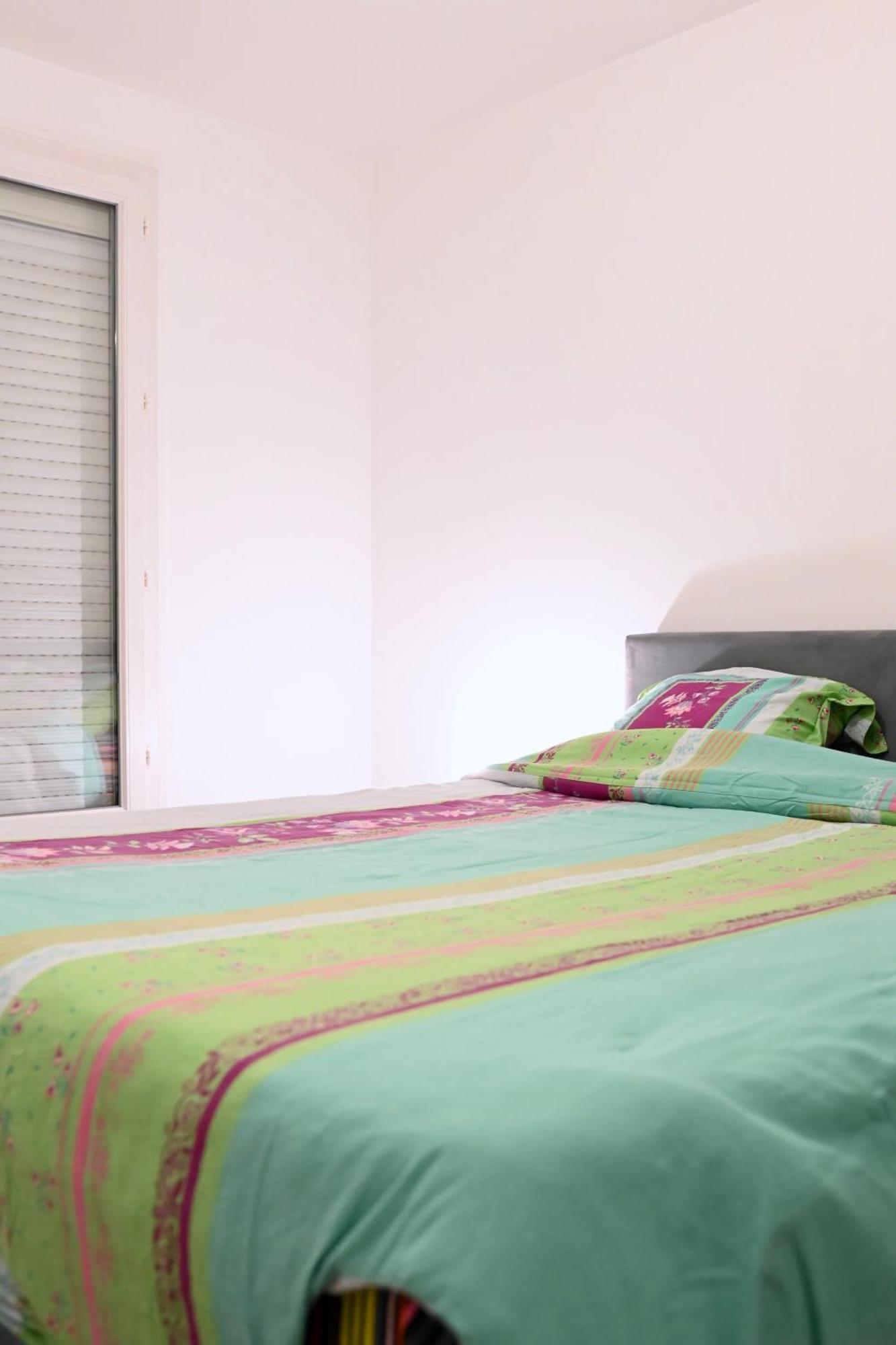 Апартаменты Cosy Colour Place Вилье-сюр-Марн Экстерьер фото